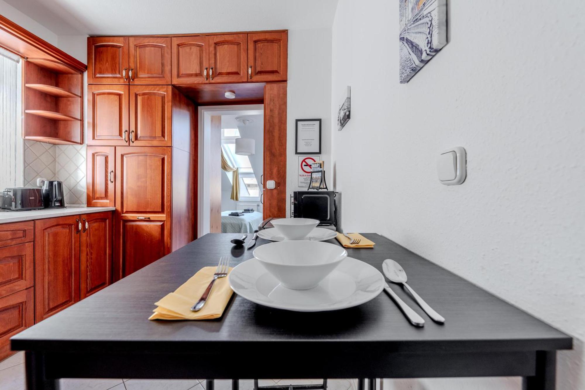 Cozy Flat In The Heart Of Buda Budapest Exterior photo