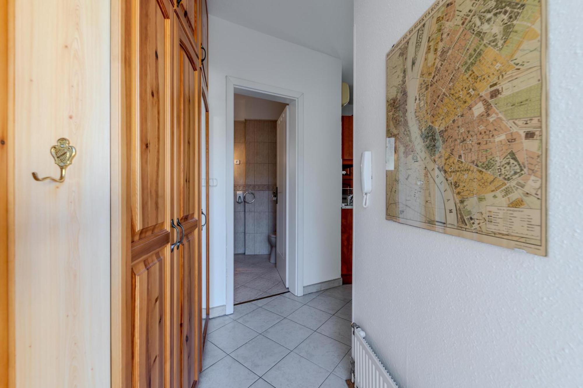 Cozy Flat In The Heart Of Buda Budapest Exterior photo